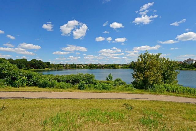 8465 Kelzer Pond Drive, Victoria, MN 55386