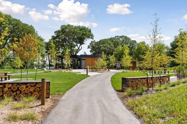 8465 Kelzer Pond Drive, Victoria, MN 55386