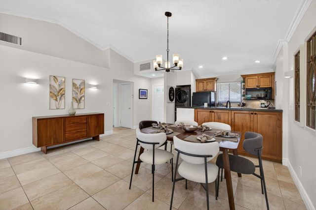 119 Club Drive, Palm Beach Gardens, FL 33418