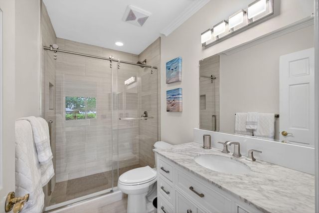 119 Club Drive, Palm Beach Gardens, FL 33418
