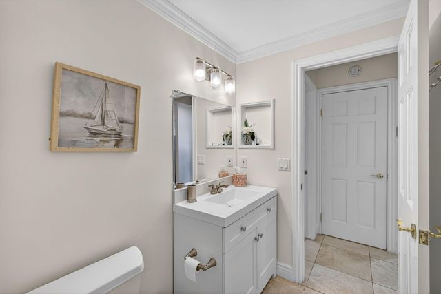 119 Club Drive, Palm Beach Gardens, FL 33418