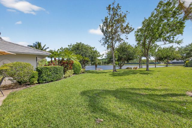 119 Club Drive, Palm Beach Gardens, FL 33418