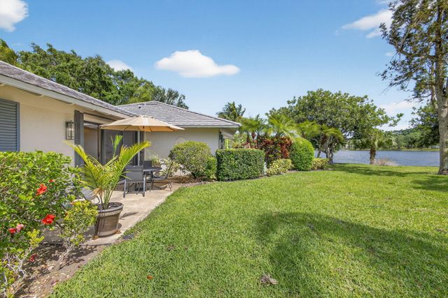 119 Club Drive, Palm Beach Gardens, FL 33418