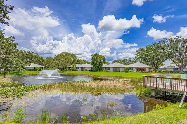 119 Club Drive, Palm Beach Gardens, FL 33418