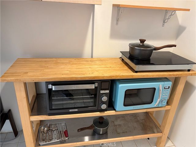 1033 Eastman Way, Laguna Beach, CA 92651