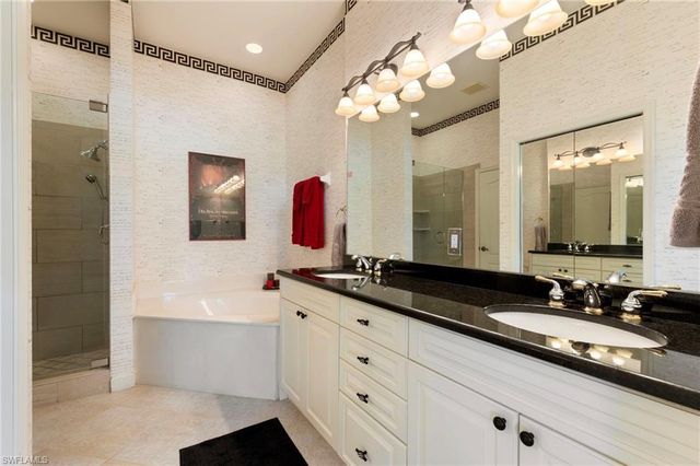 2433 Ravenna BLVD 202, Naples, FL 34109