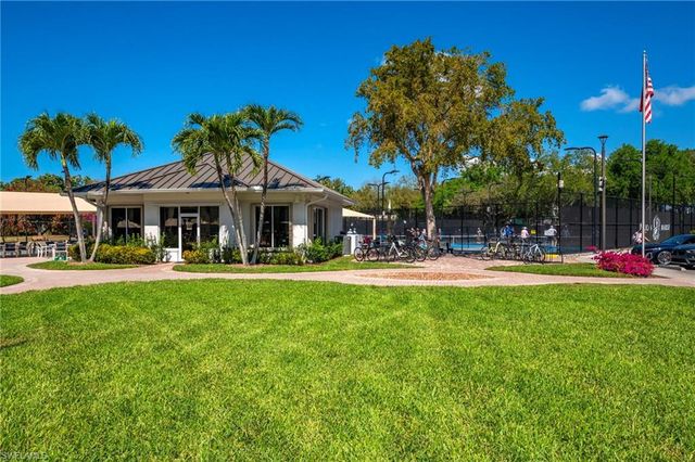 2433 Ravenna BLVD 202, Naples, FL 34109