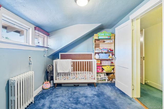 40 Hollywood Court, Rockville Centre, NY 11570