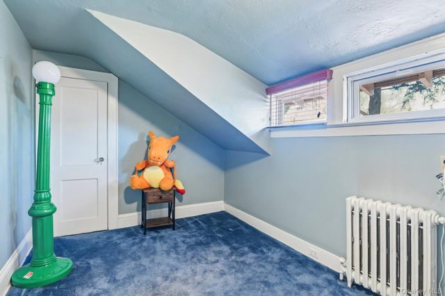 40 Hollywood Court, Rockville Centre, NY 11570