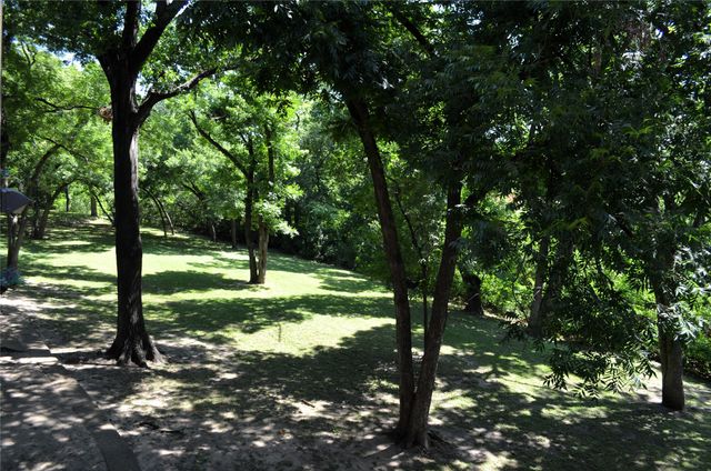 7660 Skillman Street 401, Dallas, TX 75231