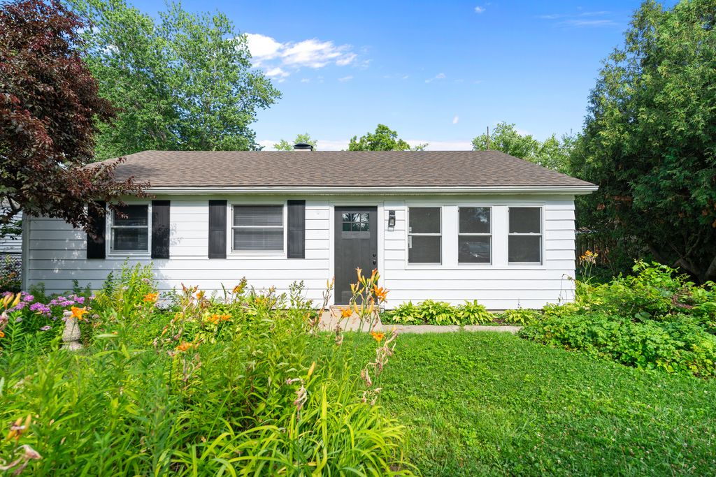 37187 N Piper Lane, Lake Villa, IL 60046