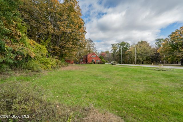 711 Saratoga Road, Wilton, NY 12831