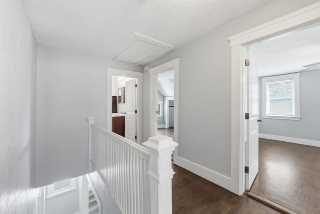 14 Saint Elmo Road, Worcester, MA 01602