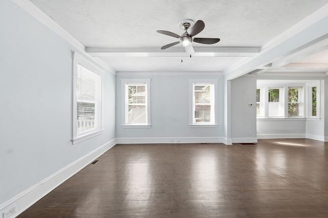 14 Saint Elmo Road, Worcester, MA 01602