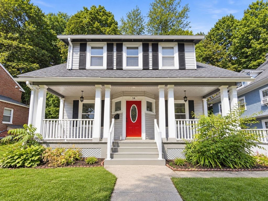 14 Saint Elmo Road, Worcester, MA 01602