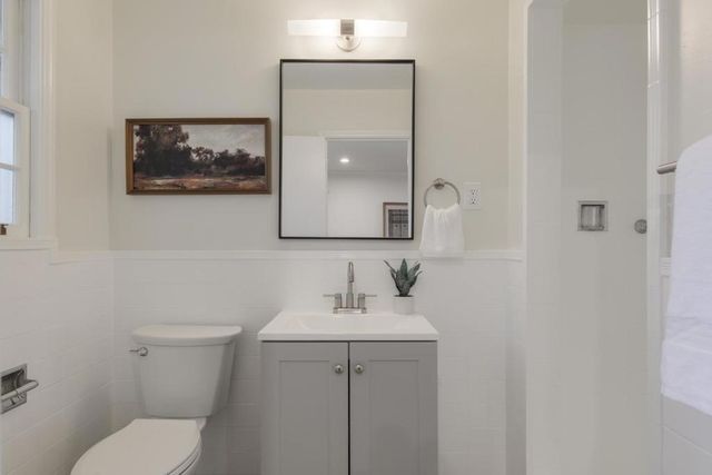 1581 Dana Avenue, Palo Alto, CA 94303