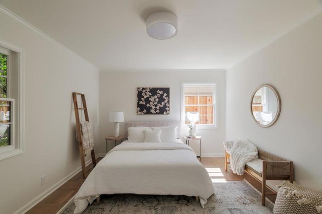 1581 Dana Avenue, Palo Alto, CA 94303