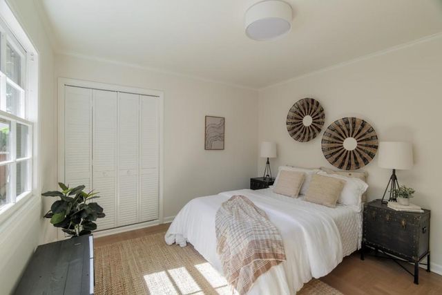 1581 Dana Avenue, Palo Alto, CA 94303