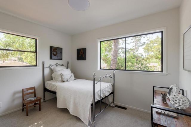 1581 Dana Avenue, Palo Alto, CA 94303