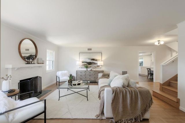 1581 Dana Avenue, Palo Alto, CA 94303