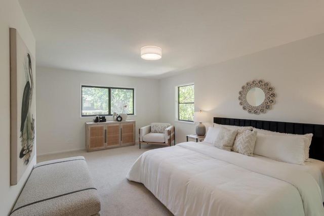 1581 Dana Avenue, Palo Alto, CA 94303