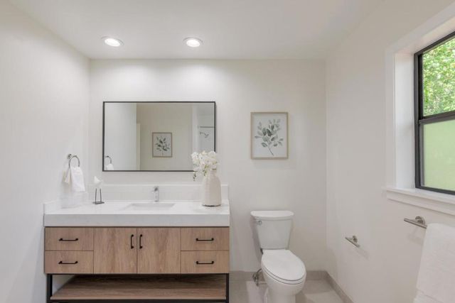 1581 Dana Avenue, Palo Alto, CA 94303