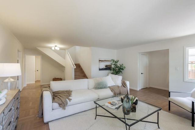 1581 Dana Avenue, Palo Alto, CA 94303