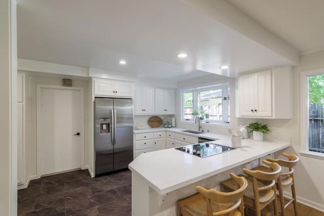 1581 Dana Avenue, Palo Alto, CA 94303