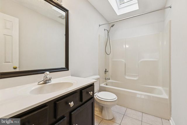 4 CHESTNUT LN, Stafford, VA 22556