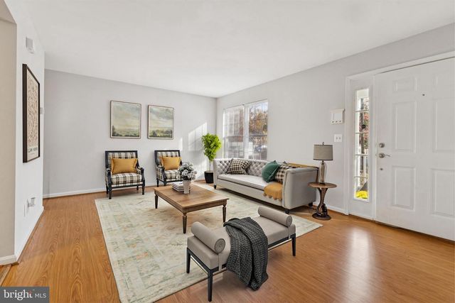 4 CHESTNUT LN, Stafford, VA 22556