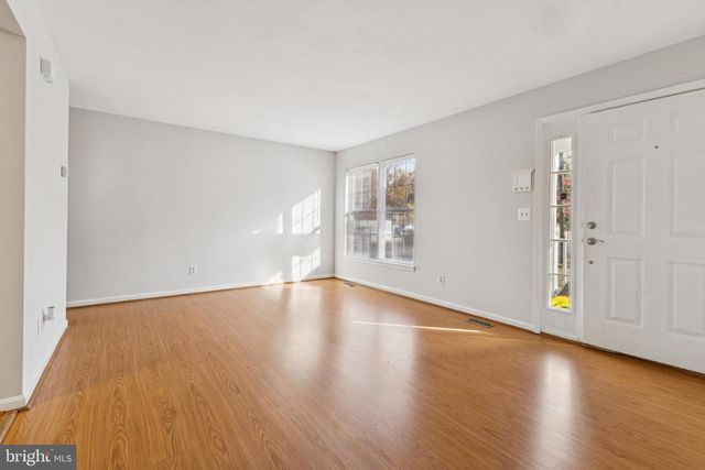 4 CHESTNUT LN, Stafford, VA 22556