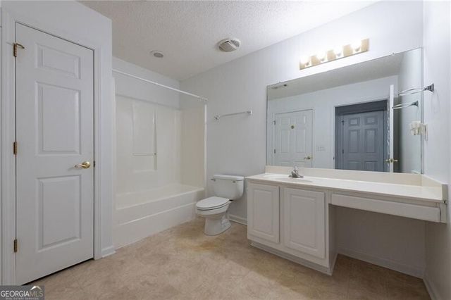 2191 Rockbridge Road 2401, Stone Mountain, GA 30087