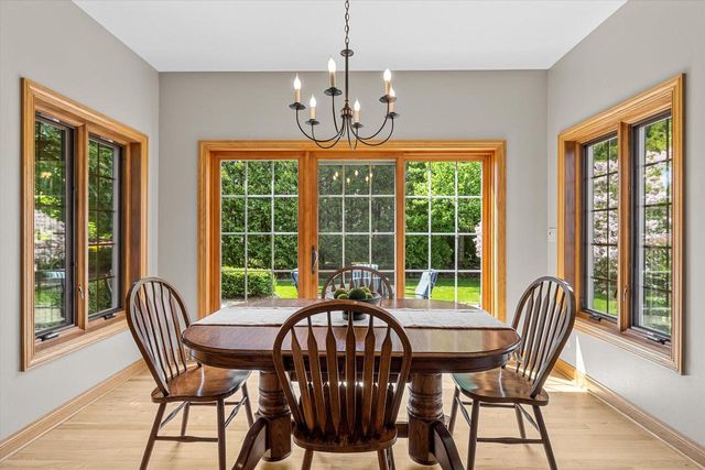 W72N447 Mulberry AVENUE, Cedarburg, WI 53012