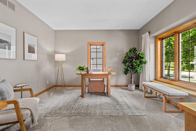W72N447 Mulberry AVENUE, Cedarburg, WI 53012