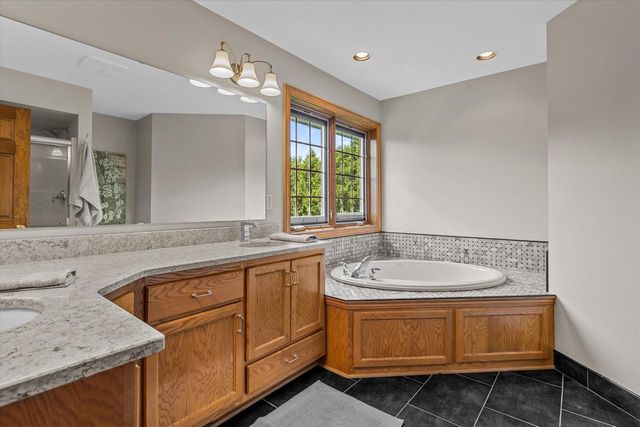W72N447 Mulberry AVENUE, Cedarburg, WI 53012