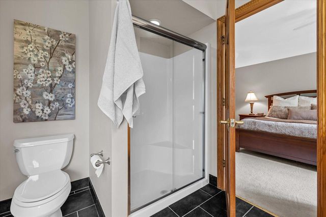 W72N447 Mulberry AVENUE, Cedarburg, WI 53012