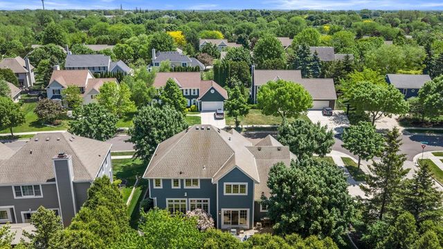 W72N447 Mulberry AVENUE, Cedarburg, WI 53012