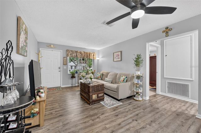 9690 SW 95TH TERRACE, Ocala, FL 34481
