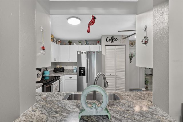 9690 SW 95TH TERRACE, Ocala, FL 34481