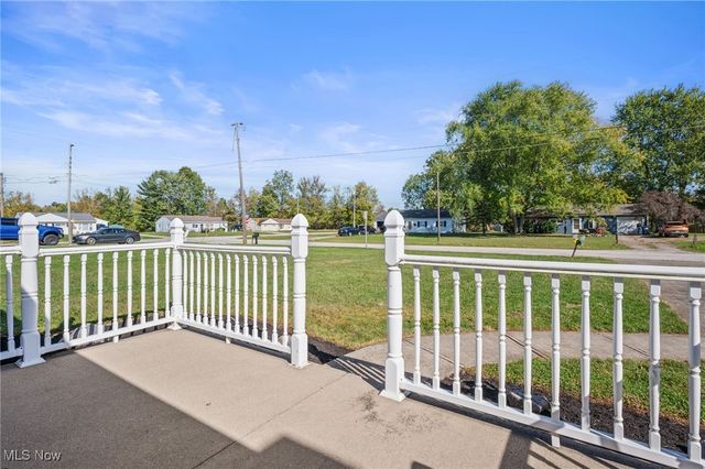 1944 Windsor Drive, Brunswick, OH 44212