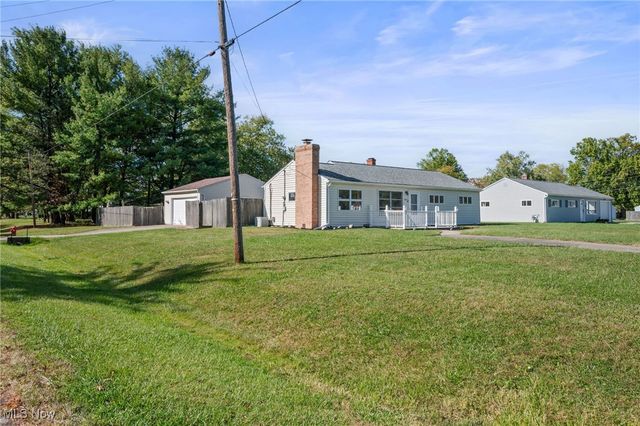 1944 Windsor Drive, Brunswick, OH 44212