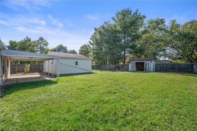 1944 Windsor Drive, Brunswick, OH 44212