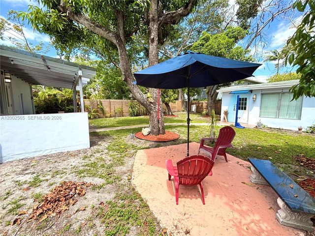 151 NW 165th St, Miami, FL 33169