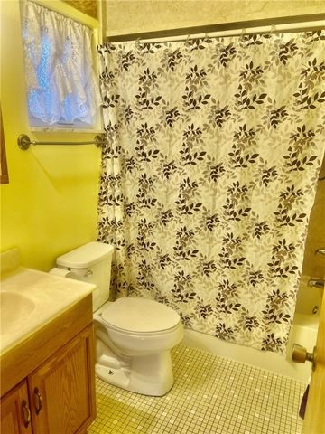 314 Pointview Rd, Brentwood, PA 15227