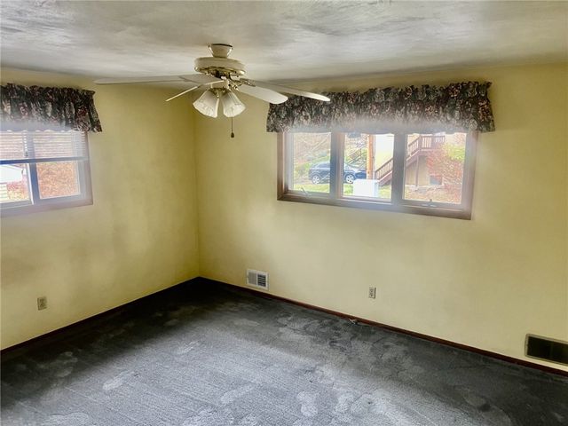 314 Pointview Rd, Brentwood, PA 15227