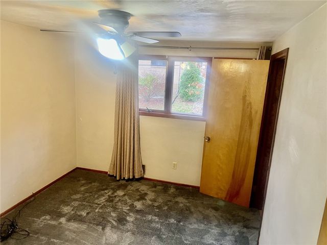 314 Pointview Rd, Brentwood, PA 15227