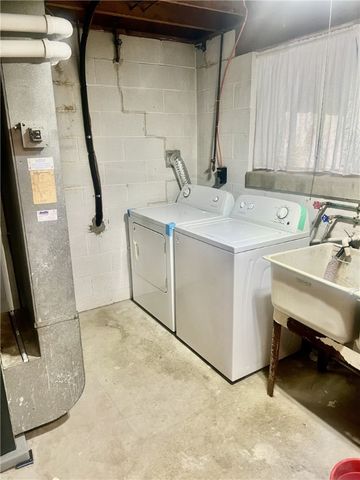 314 Pointview Rd, Brentwood, PA 15227