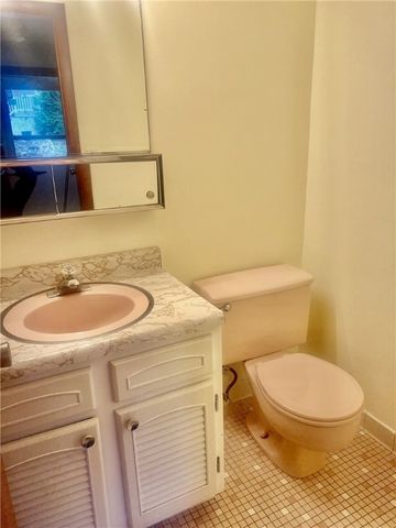 314 Pointview Rd, Brentwood, PA 15227