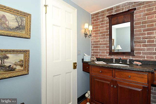 10373 LOCUST POINT RD, Princess Anne, MD 21853