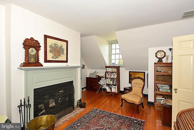 10373 LOCUST POINT RD, Princess Anne, MD 21853